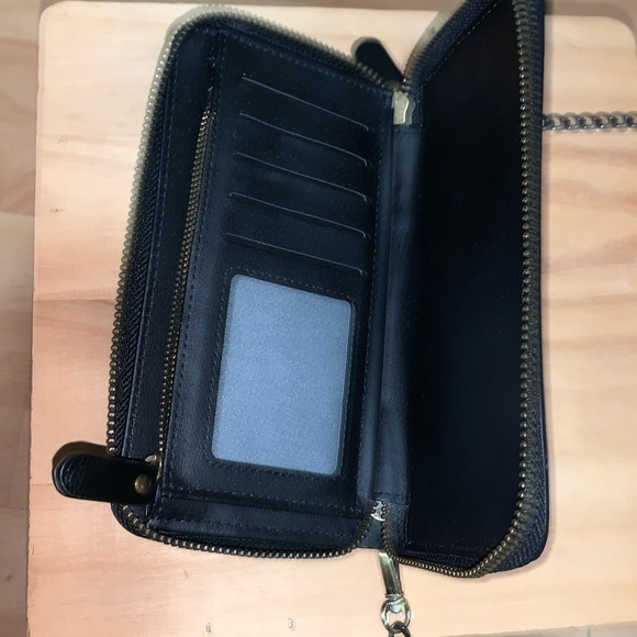 Chain strap purse - Picture 3 of 3